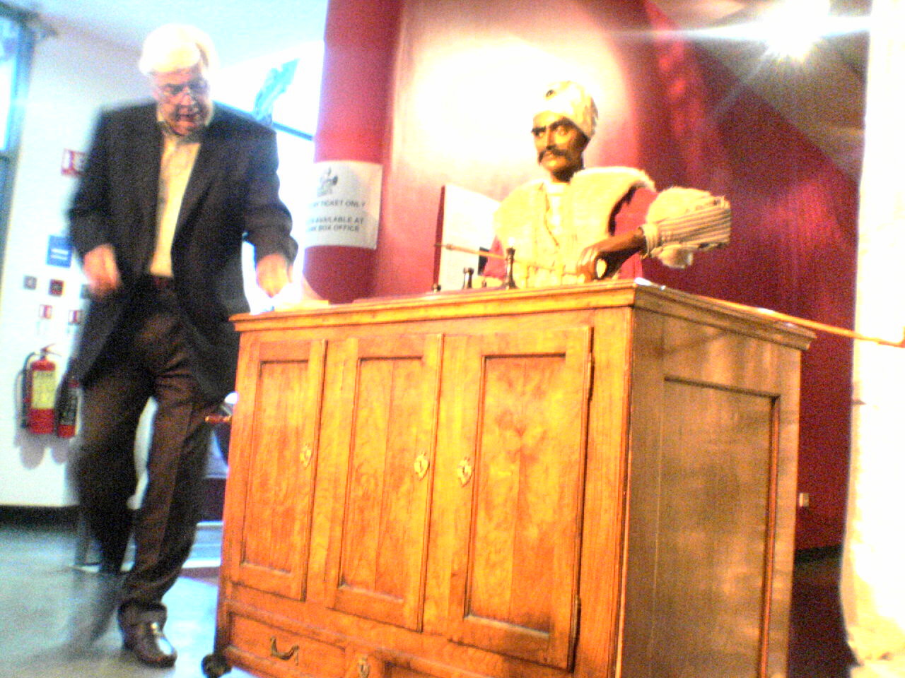 John Gaughans Turk Chess Playing Automaton Demo Dublin 2005